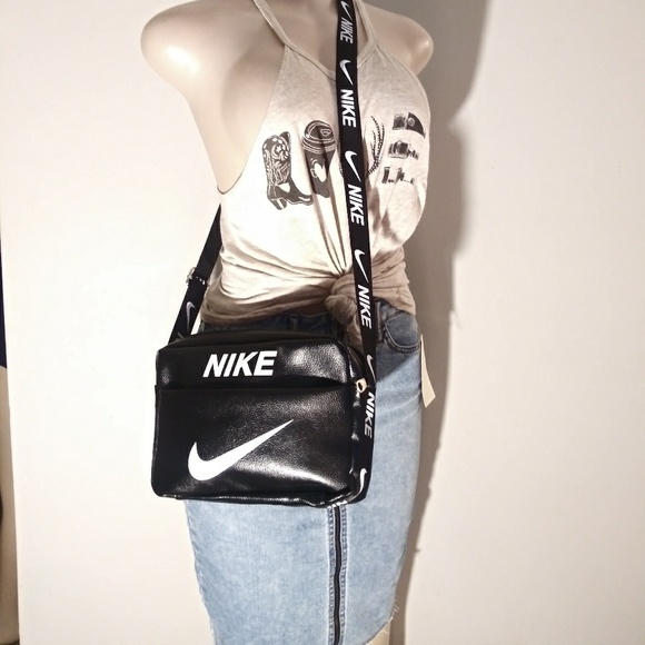 Nike Handbags - Nike Bag Unisex